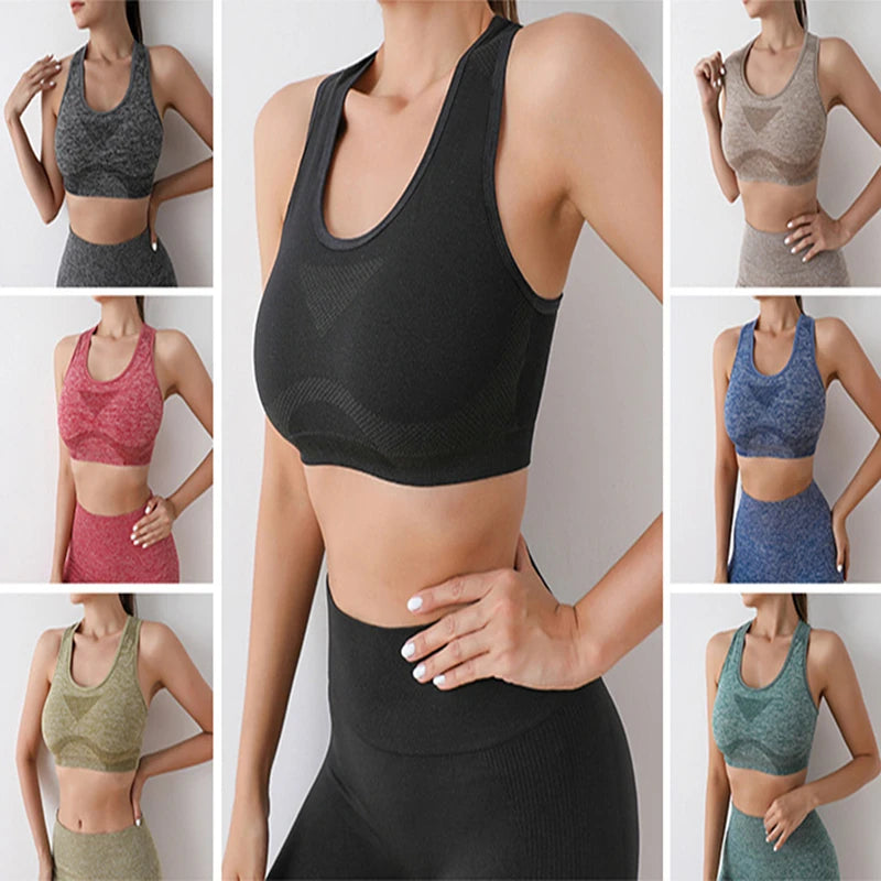 SeamlessFlow Yoga Set Gym Shorts & Sport Bra